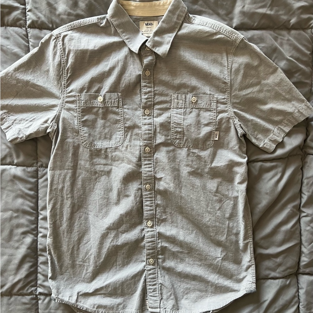 Vans small gray short sleeve button down